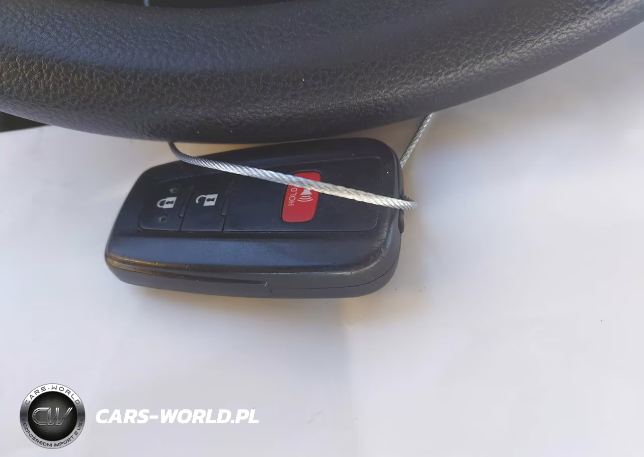 2016 Toyota Prius Three VIN:JTDKARFU3G3505317 - 11