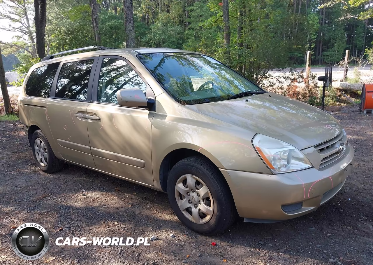 2009 Kia Sedona Lx