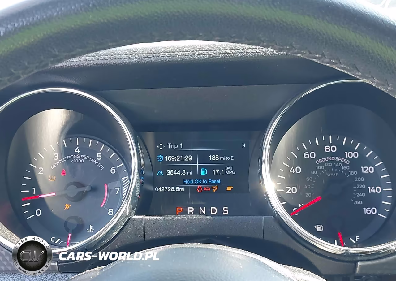 2015 Ford Mustang Ecoboost Premium VIN:1FATP8UH3F5334743 - 7