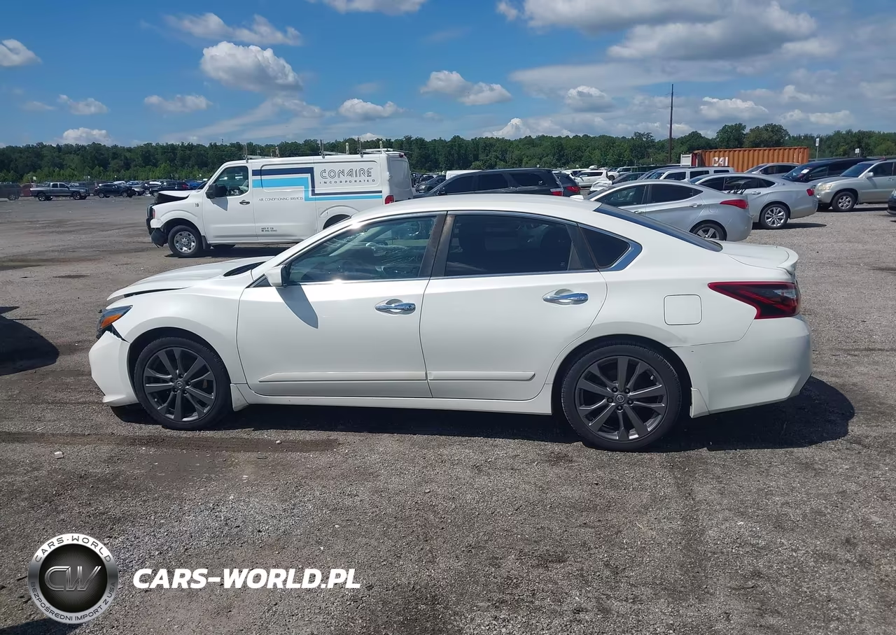 2018 Nissan Altima 2.5 Sr VIN:1N4AL3AP4JC233605 - 14