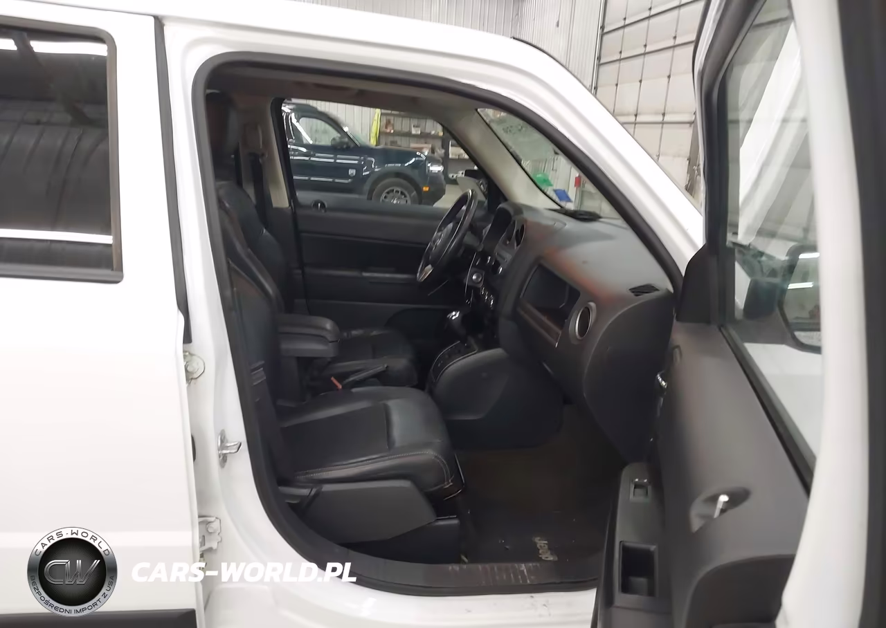 2016 Jeep Patriot 75Th Anniversary VIN:1C4NJPBB7GD752114 - 5