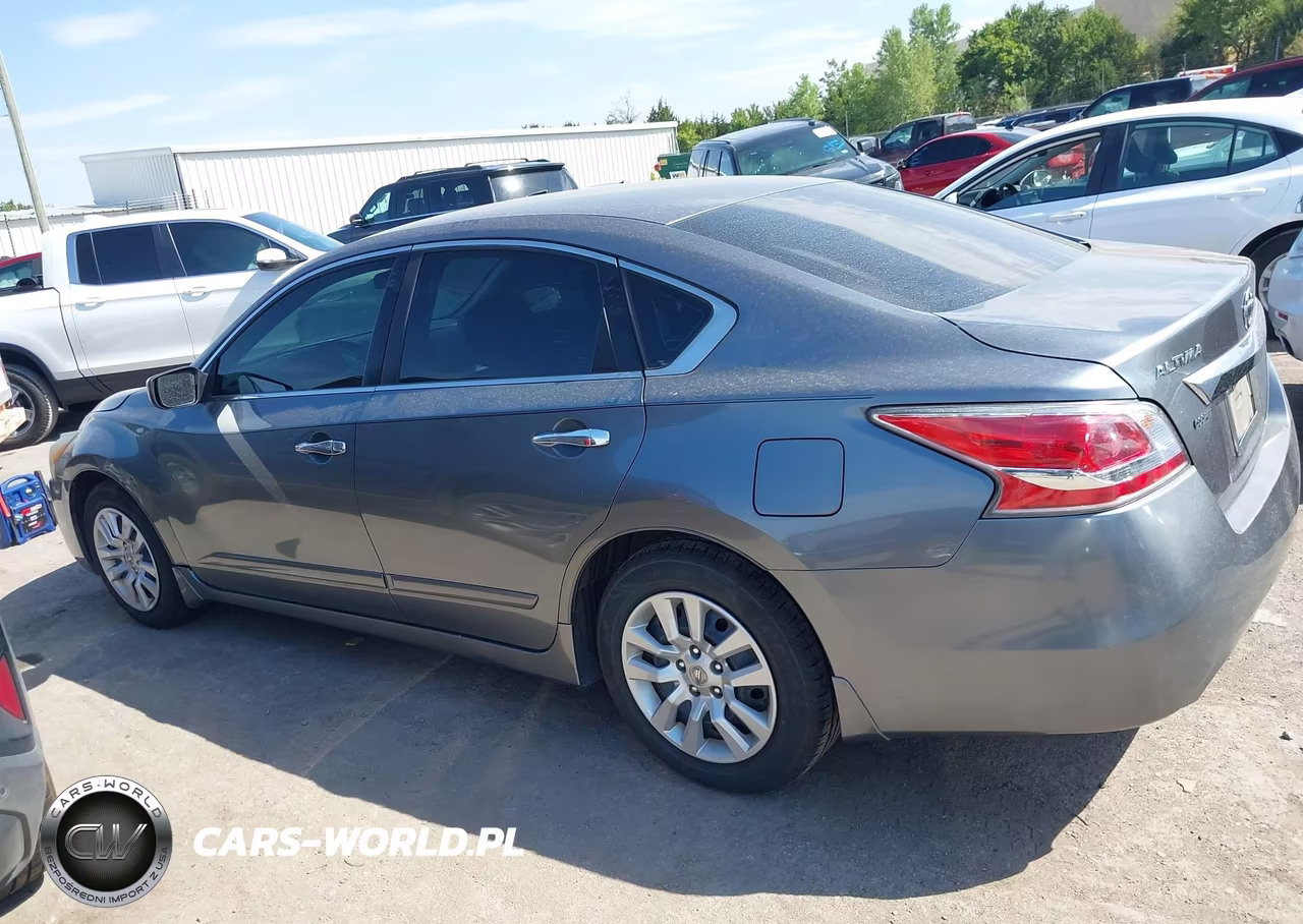 2015 Nissan Altima 2.5 S VIN:1N4AL3AP5FC127445 - 14