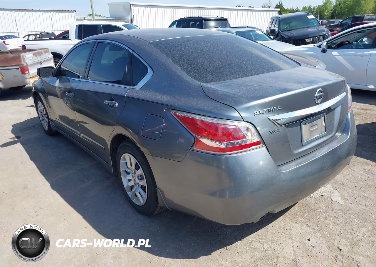 2015 Nissan Altima 2.5 S VIN:1N4AL3AP5FC127445 - 3