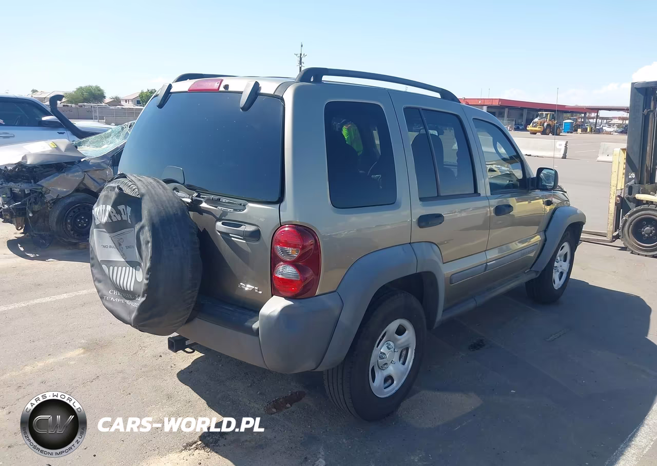 2005 Jeep Liberty Sport VIN:1J4GL48KX5W503147 - 4