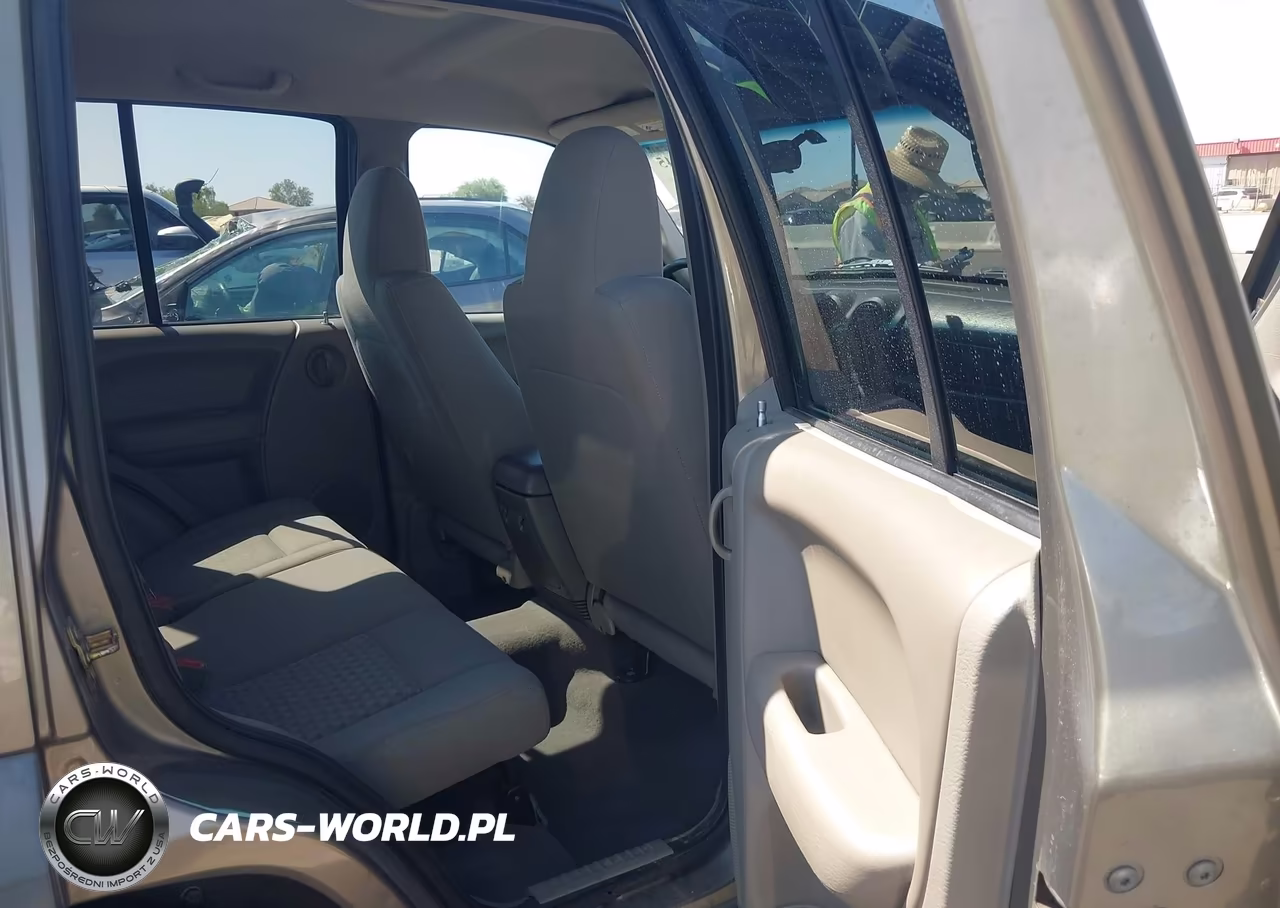 2005 Jeep Liberty Sport VIN:1J4GL48KX5W503147 - 8