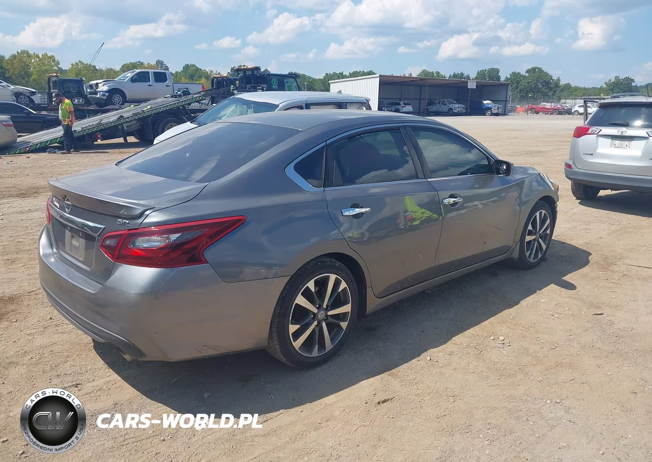 2017 Nissan Altima 2.5 Sr VIN:1N4AL3AP7HC162071 - 4