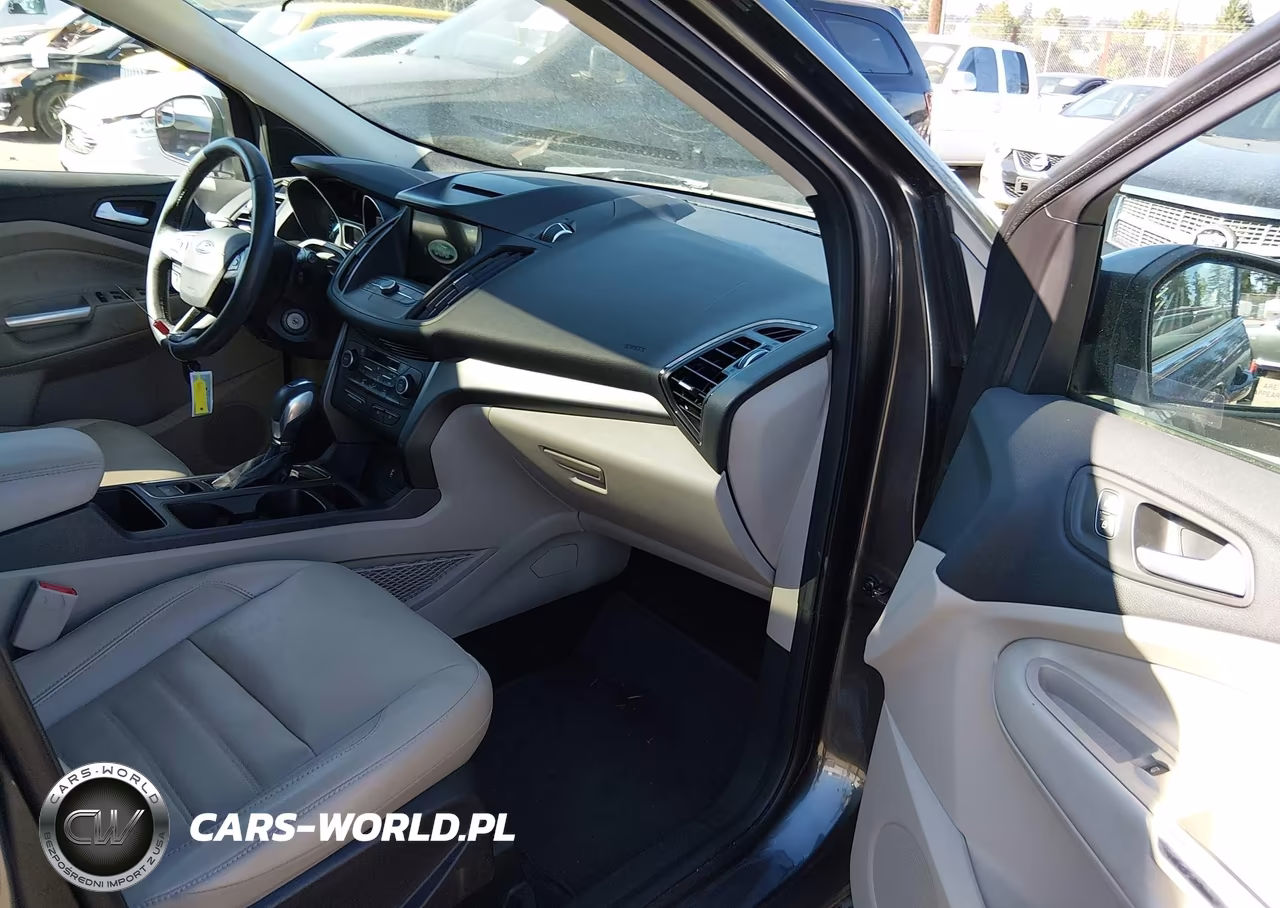 2018 Ford Escape Sel VIN:1FMCU9HD8JUC21560 - 5