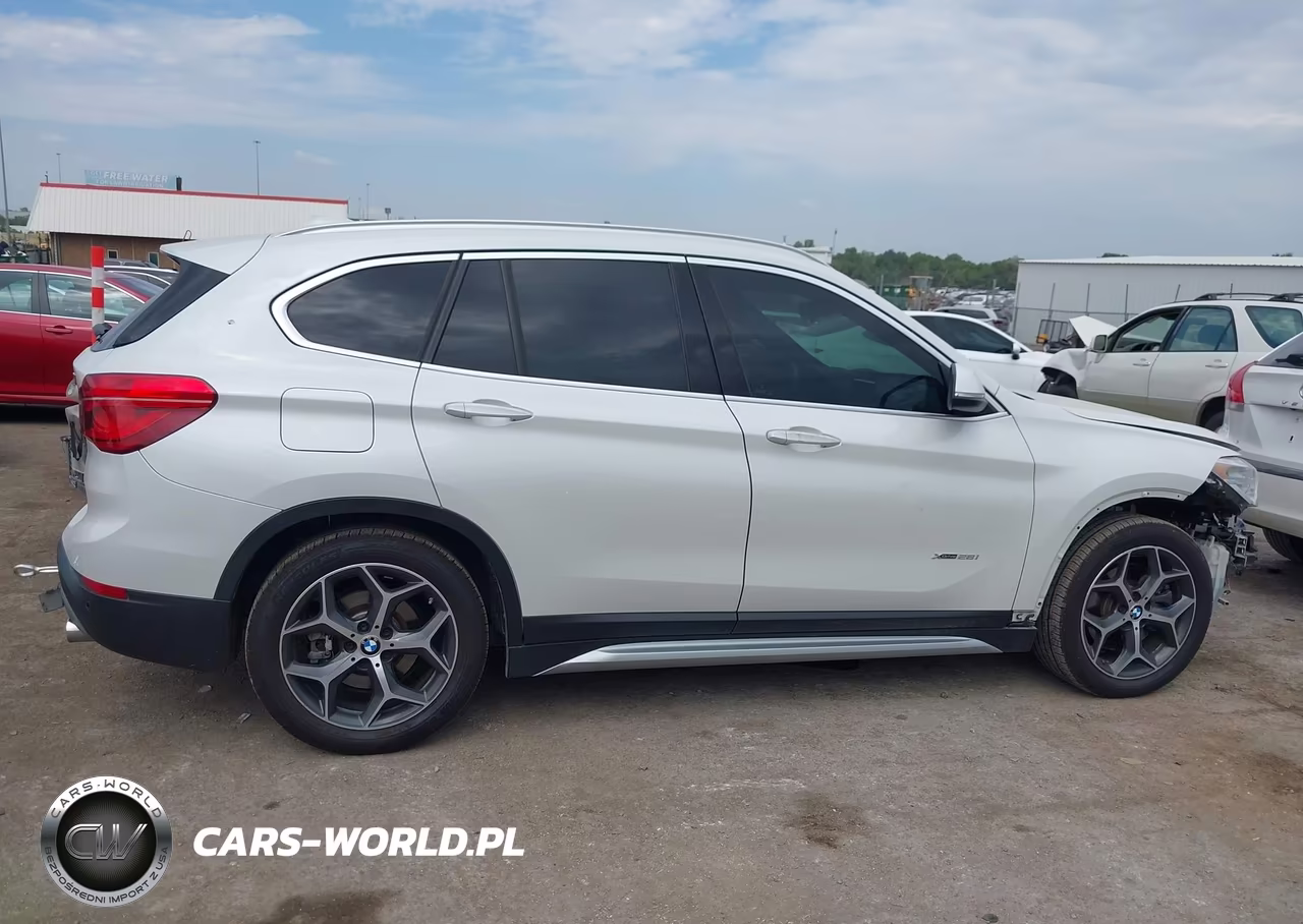 2016 BMW X1 xDrive28I VIN:WBXHT3C31GP880227 - 14