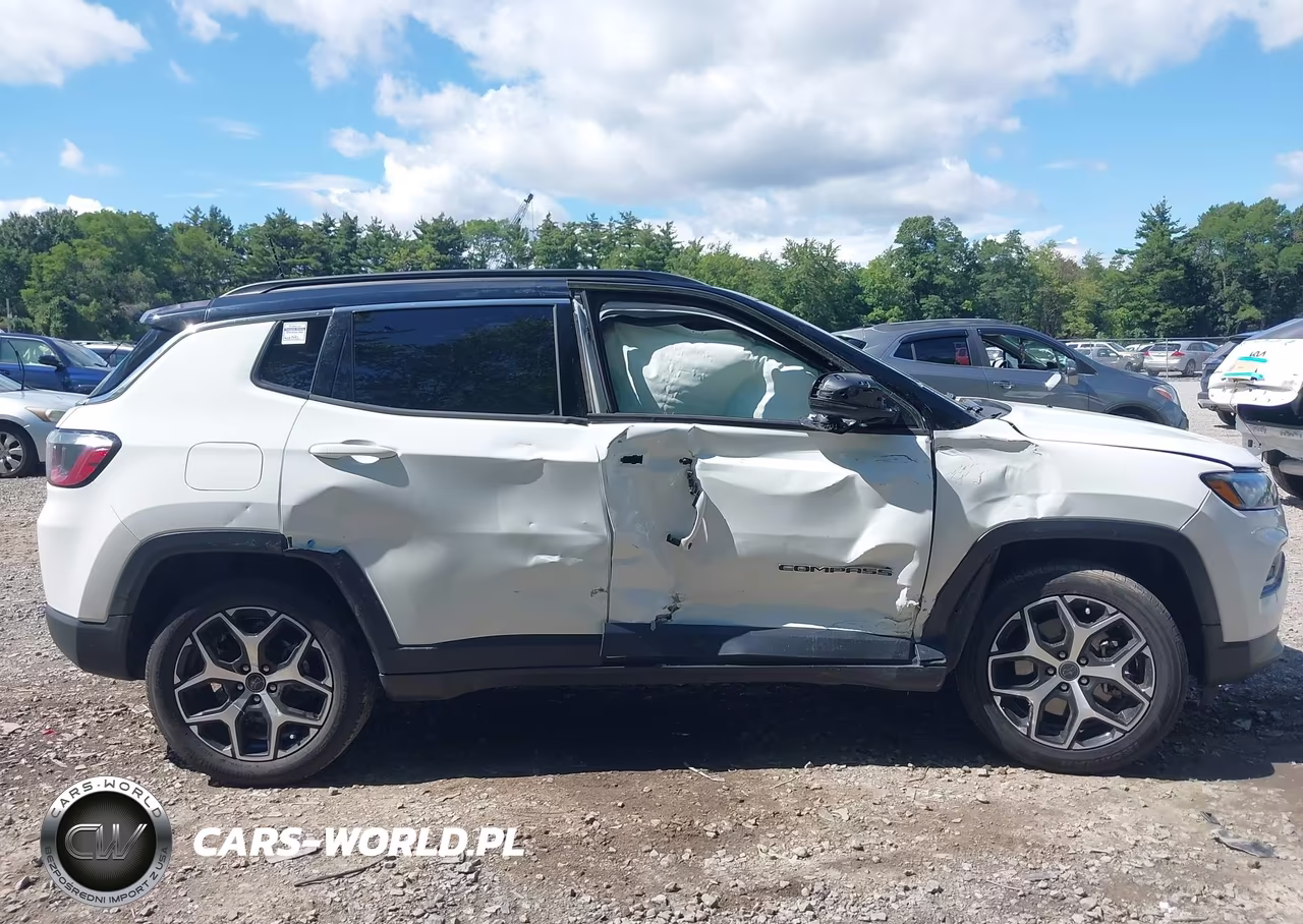 2025 Jeep Compass Limited VIN:3C4NJDCN0ST525275 - 13