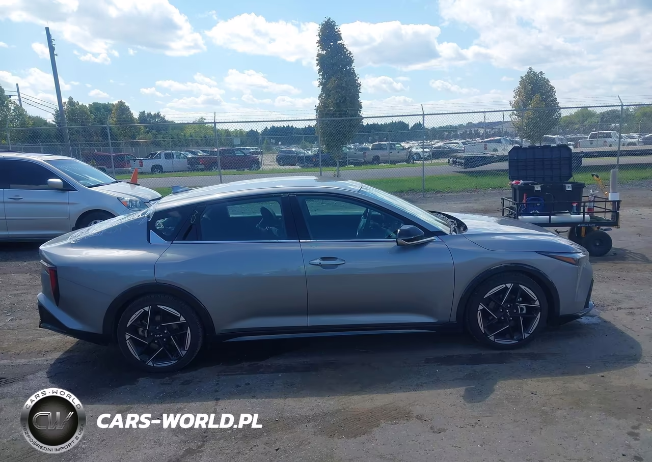 2025 Kia K4 Gt-Line VIN:3KPFW4DE3SE176914 - 13