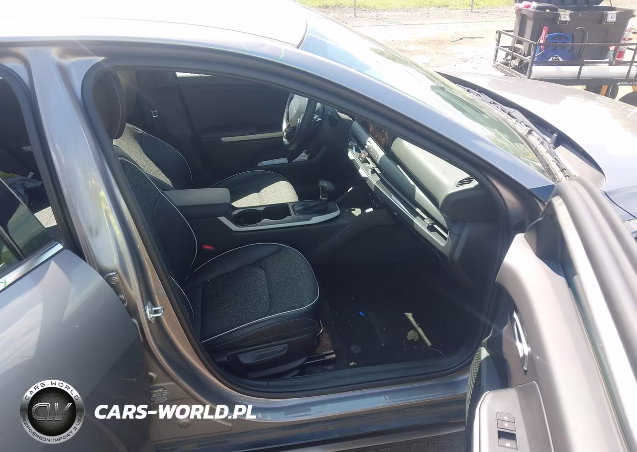 2025 Kia K4 Gt-Line VIN:3KPFW4DE3SE176914 - 5