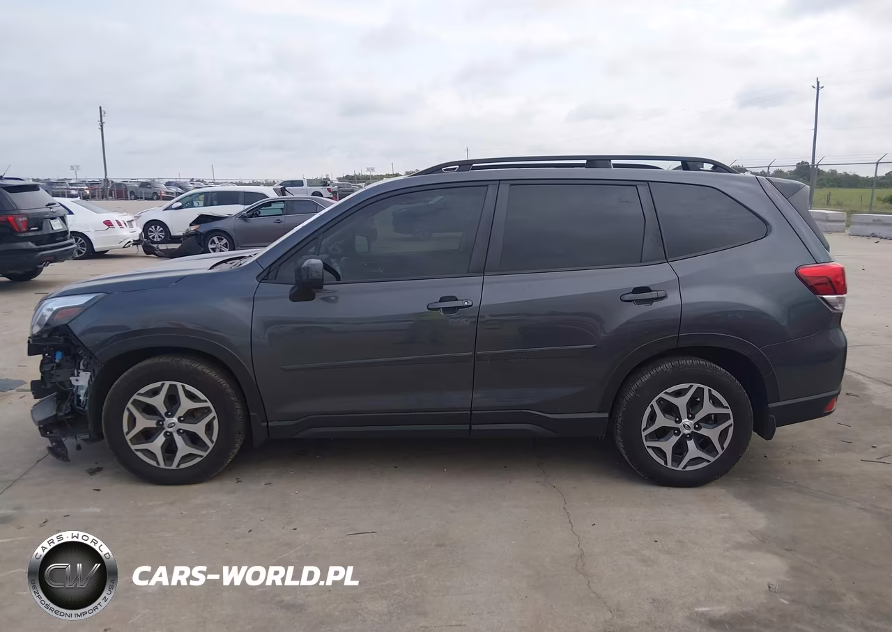2024 Subaru Forester Premium VIN:JF2SKADC6RH429351 - 14