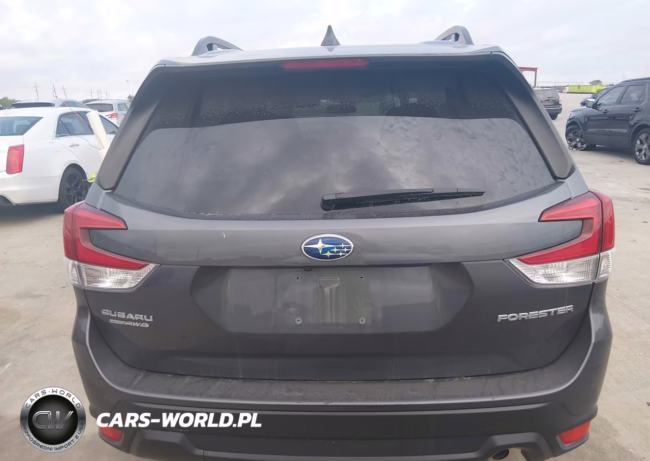 2024 Subaru Forester Premium VIN:JF2SKADC6RH429351 - 16