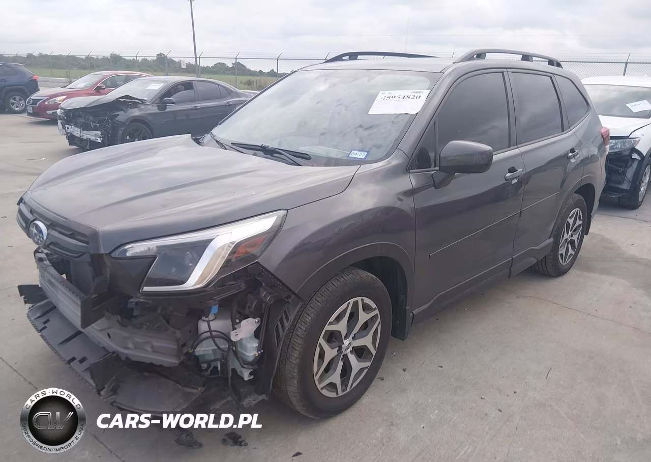 2024 Subaru Forester Premium VIN:JF2SKADC6RH429351 - 2