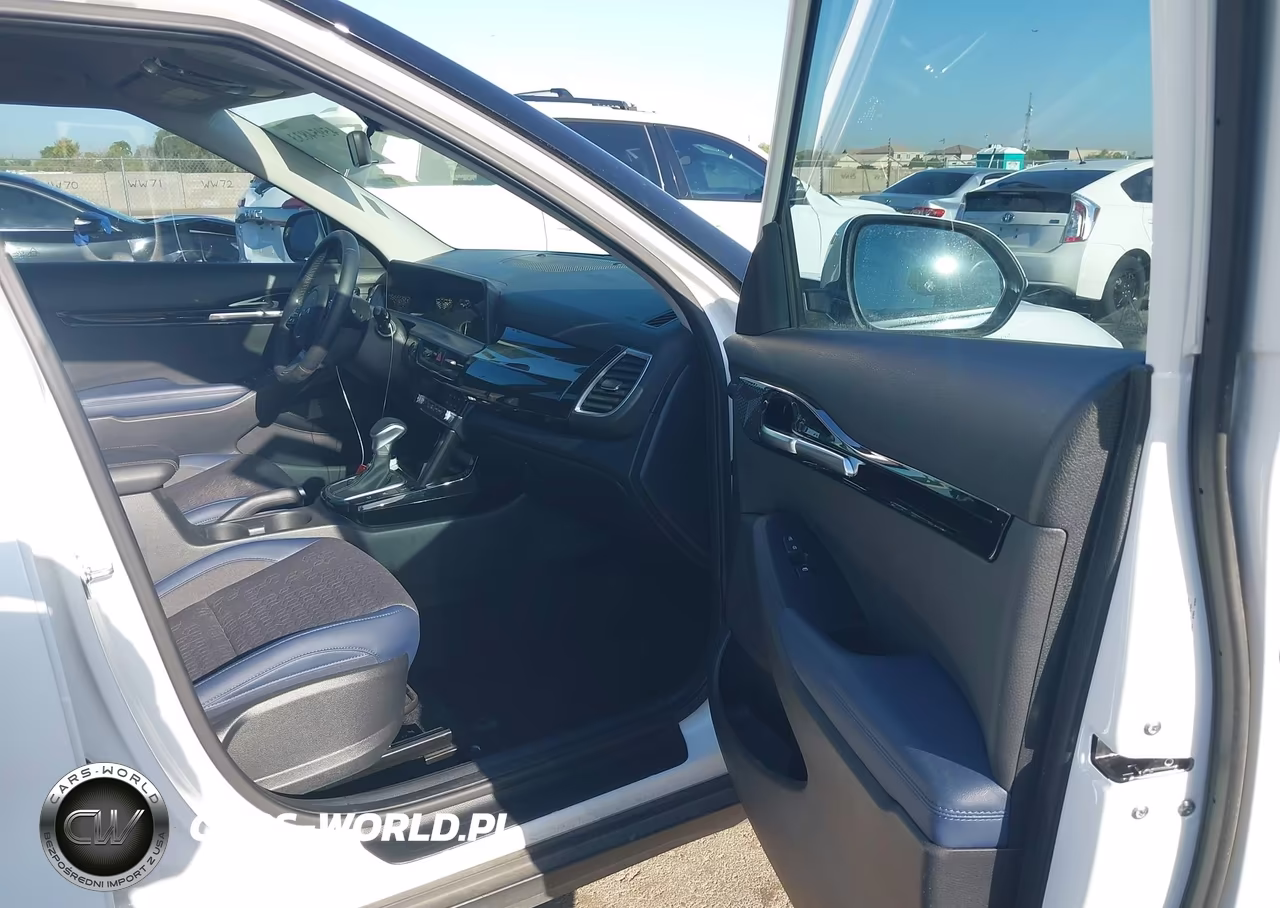 2025 Kia Seltos S VIN:KNDEUCAA9S7751577 - 5
