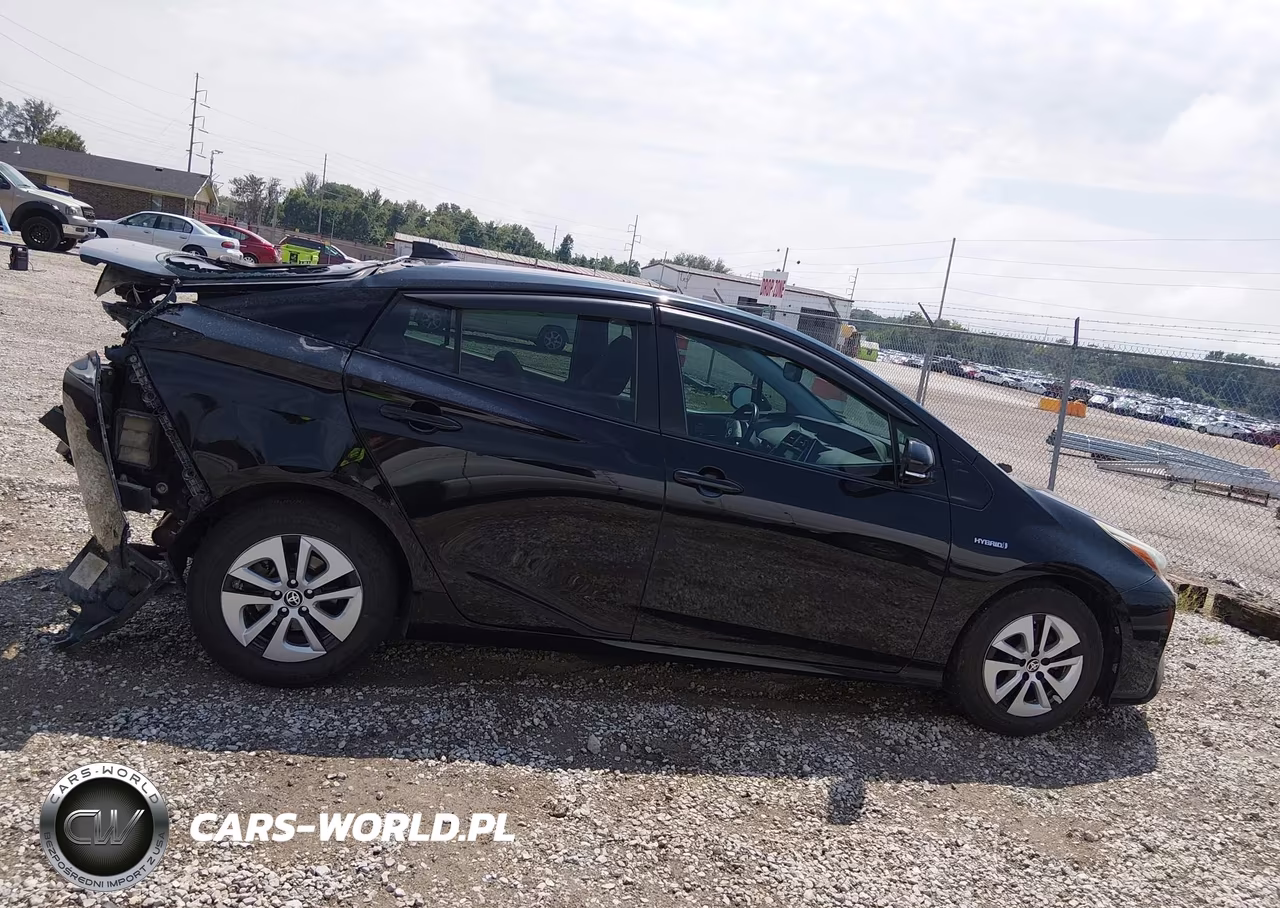 2016 Toyota Prius Four VIN:JTDKARFU1G3016124 - 14
