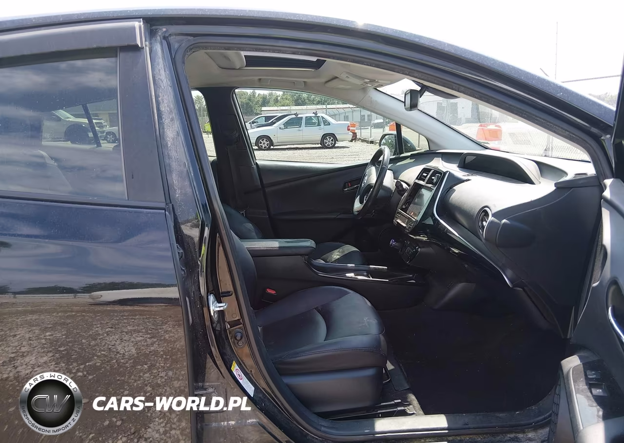 2016 Toyota Prius Four VIN:JTDKARFU1G3016124 - 5