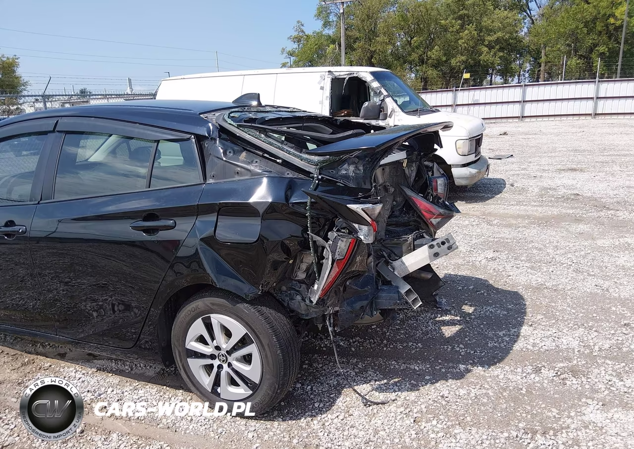 2016 Toyota Prius Four VIN:JTDKARFU1G3016124 - 6