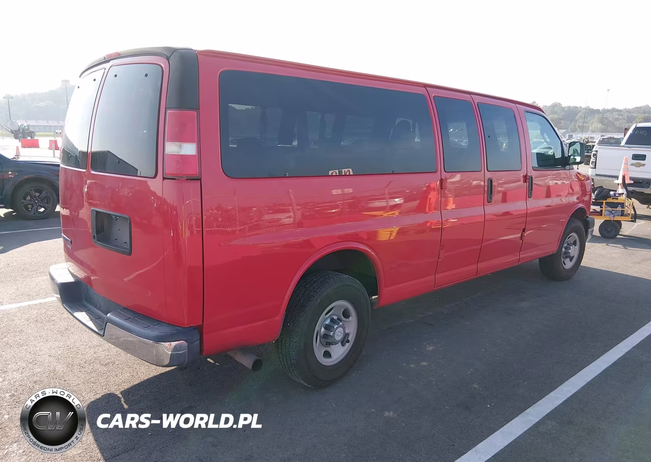 2016 Chevrolet Express 3500 Lt VIN:1GAZGPFF7G1316936 - 4