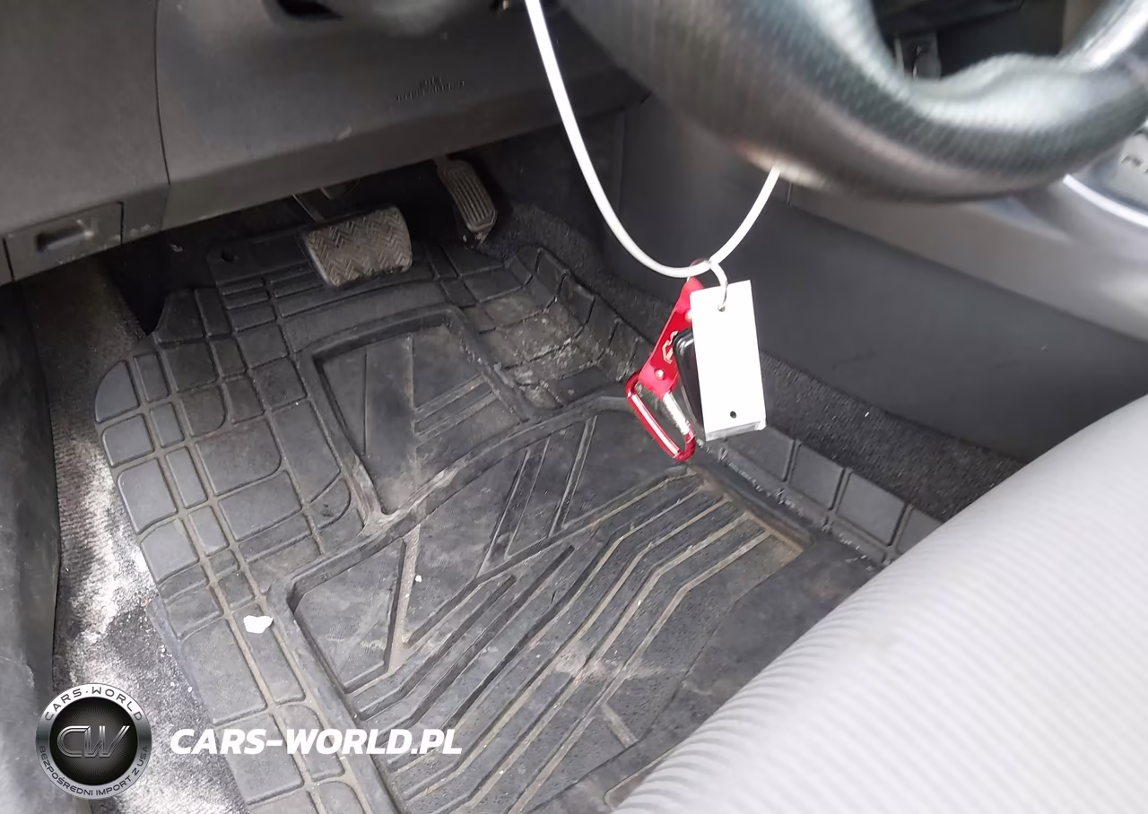 2016 Scion Tc VIN:JTKJF5C72GJ015704 - 11