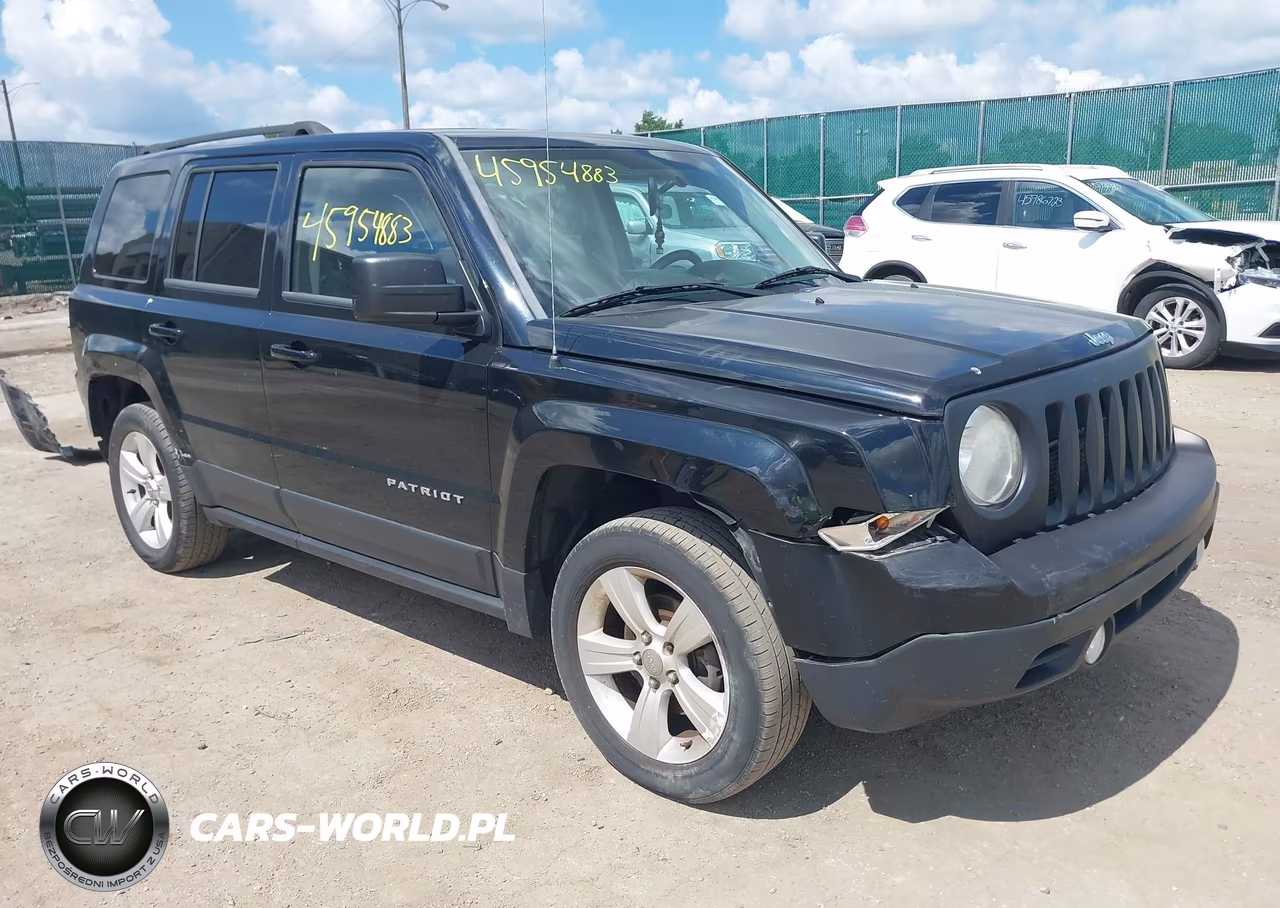 2014 Jeep Patriot Latitude – zdjęcie 1 z 17