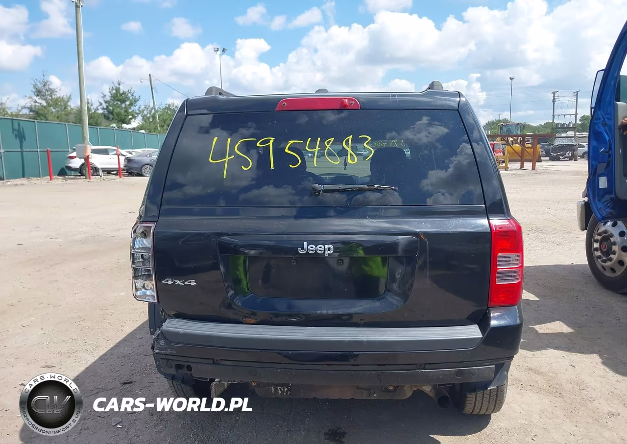 2014 Jeep Patriot Latitude VIN:1C4NJRFB9ED721630 - 17