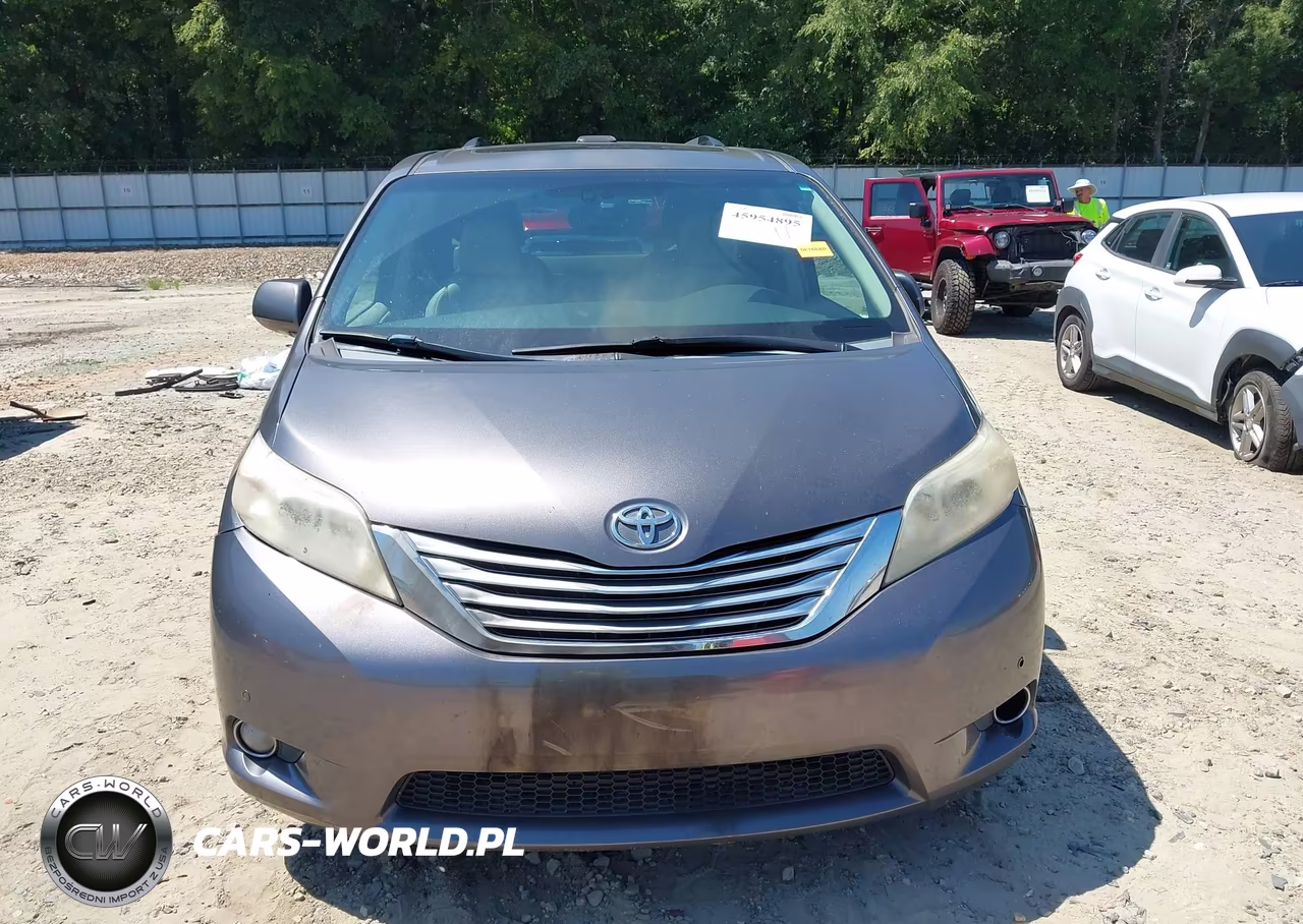 2011 Toyota Sienna Ltd VIN:5TDYK3DC2BS083918 - 12
