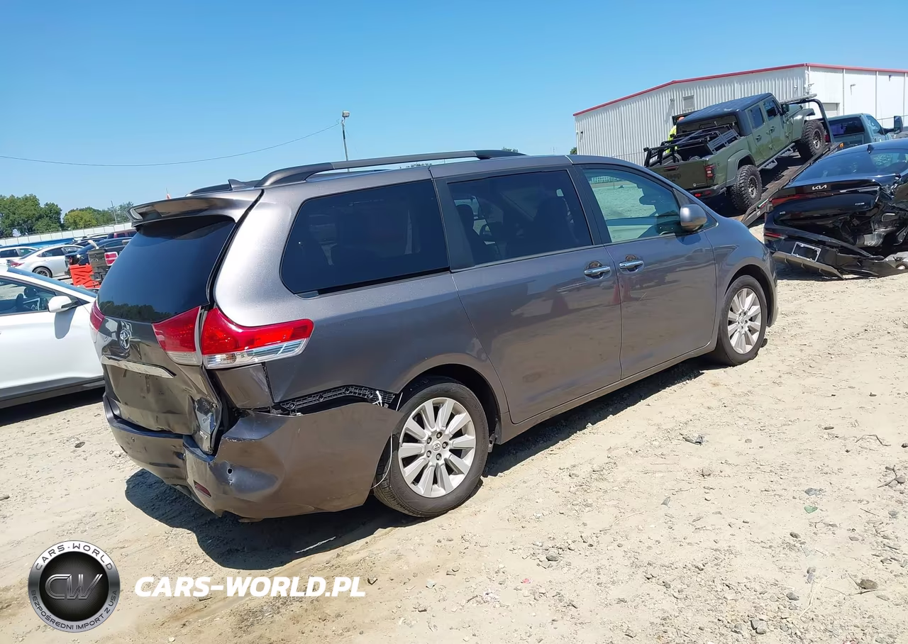 2011 Toyota Sienna Ltd VIN:5TDYK3DC2BS083918 - 4