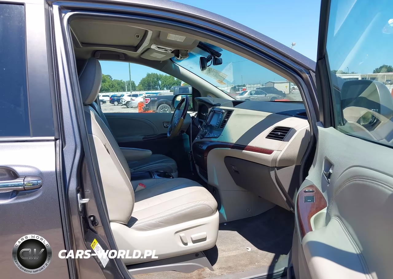 2011 Toyota Sienna Ltd VIN:5TDYK3DC2BS083918 - 5