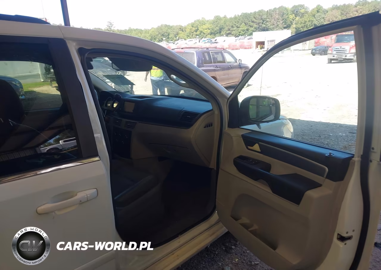 2014 Volkswagen Routan Se VIN:2C4RVABG4ER135178 - 5