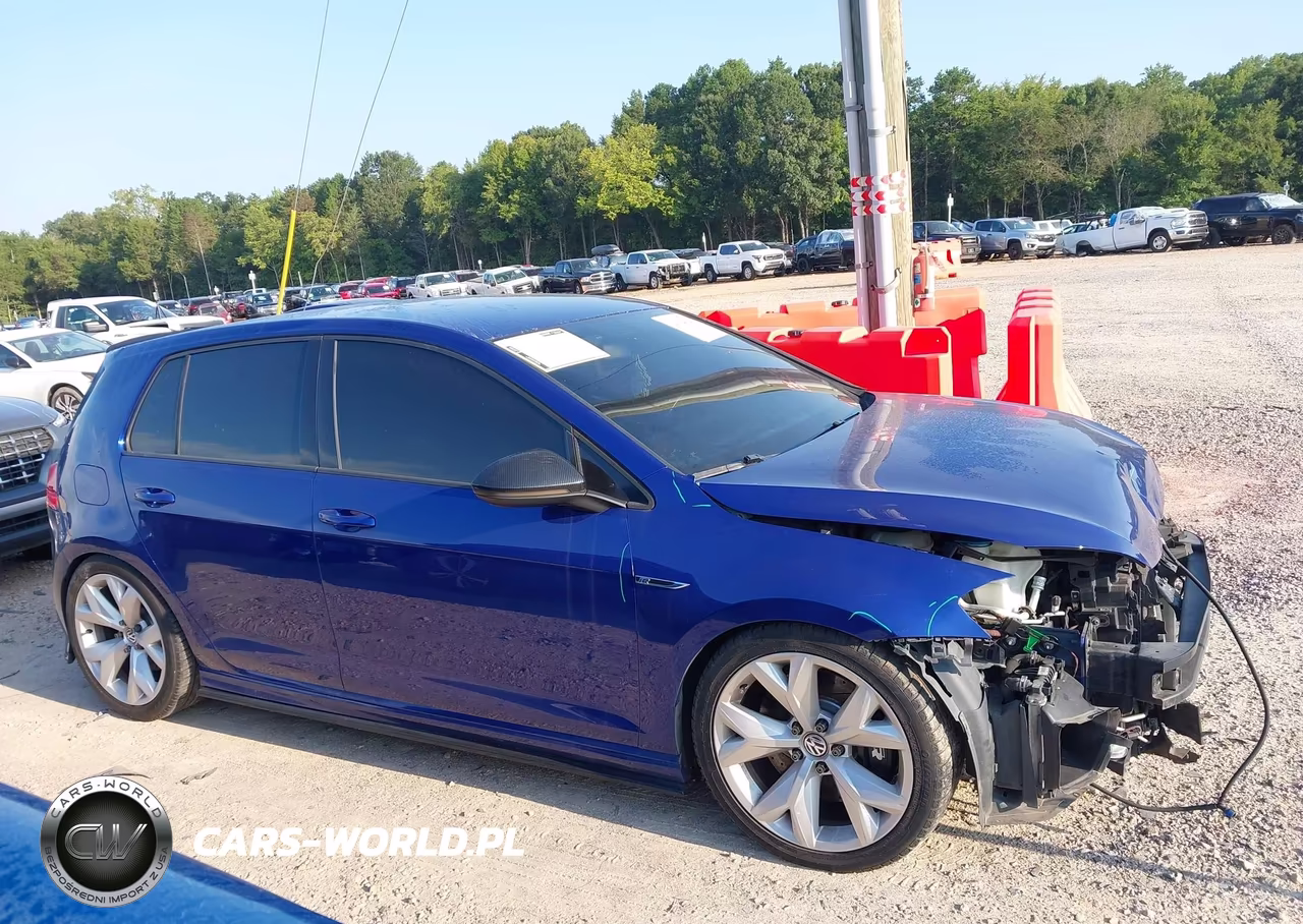 2015 Volkswagen Golf R 4-Door VIN:WVWLF7AU1FW221764 - 13