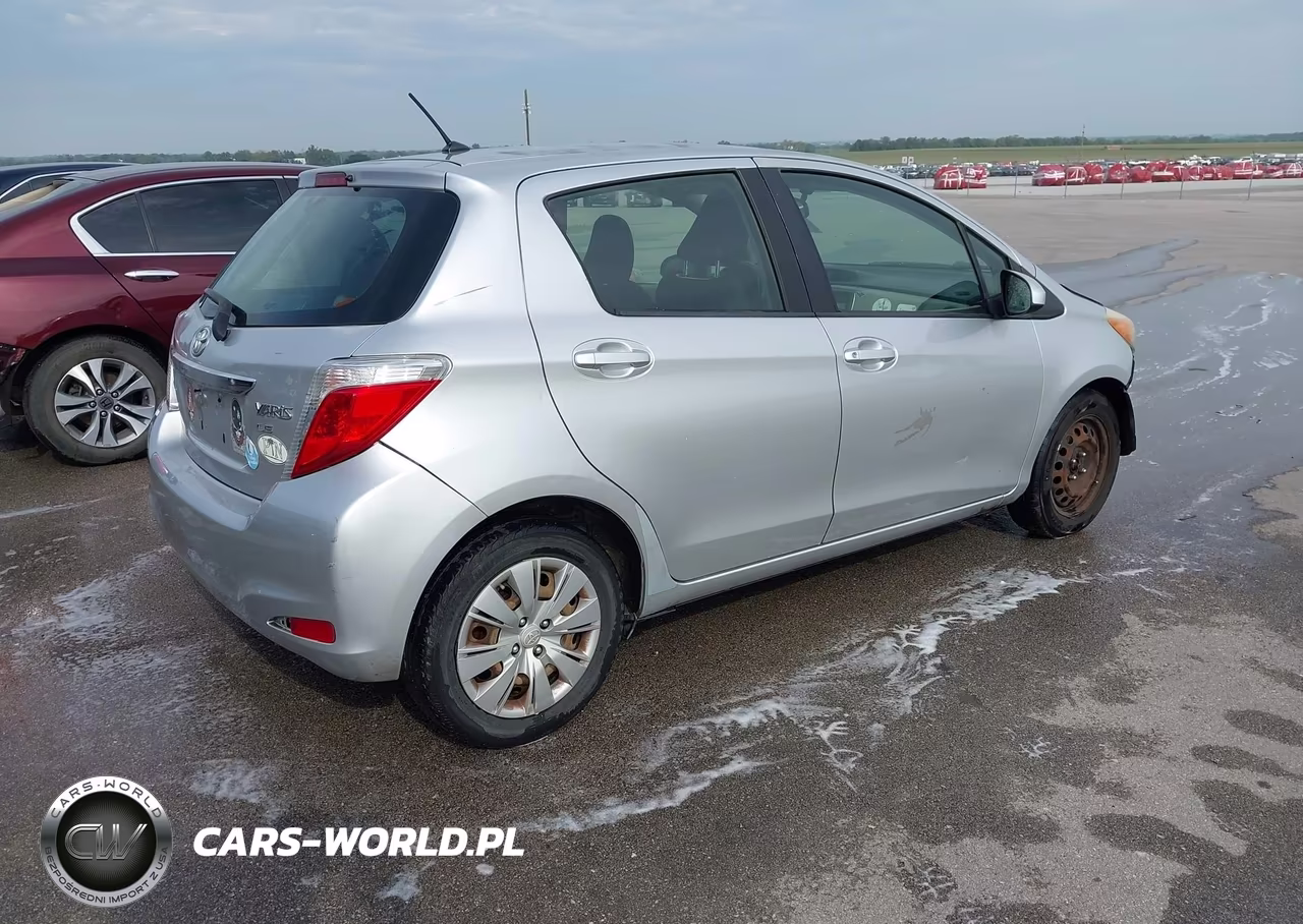2012 Toyota Yaris Le VIN:JTDKTUD38CD503476 - 4