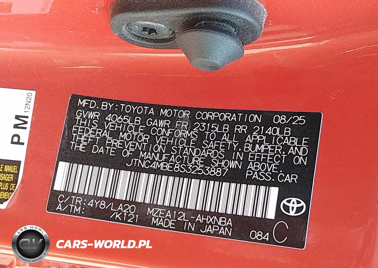 2025 Toyota Corolla Xse VIN:JTNC4MBE8S3253887 - 9