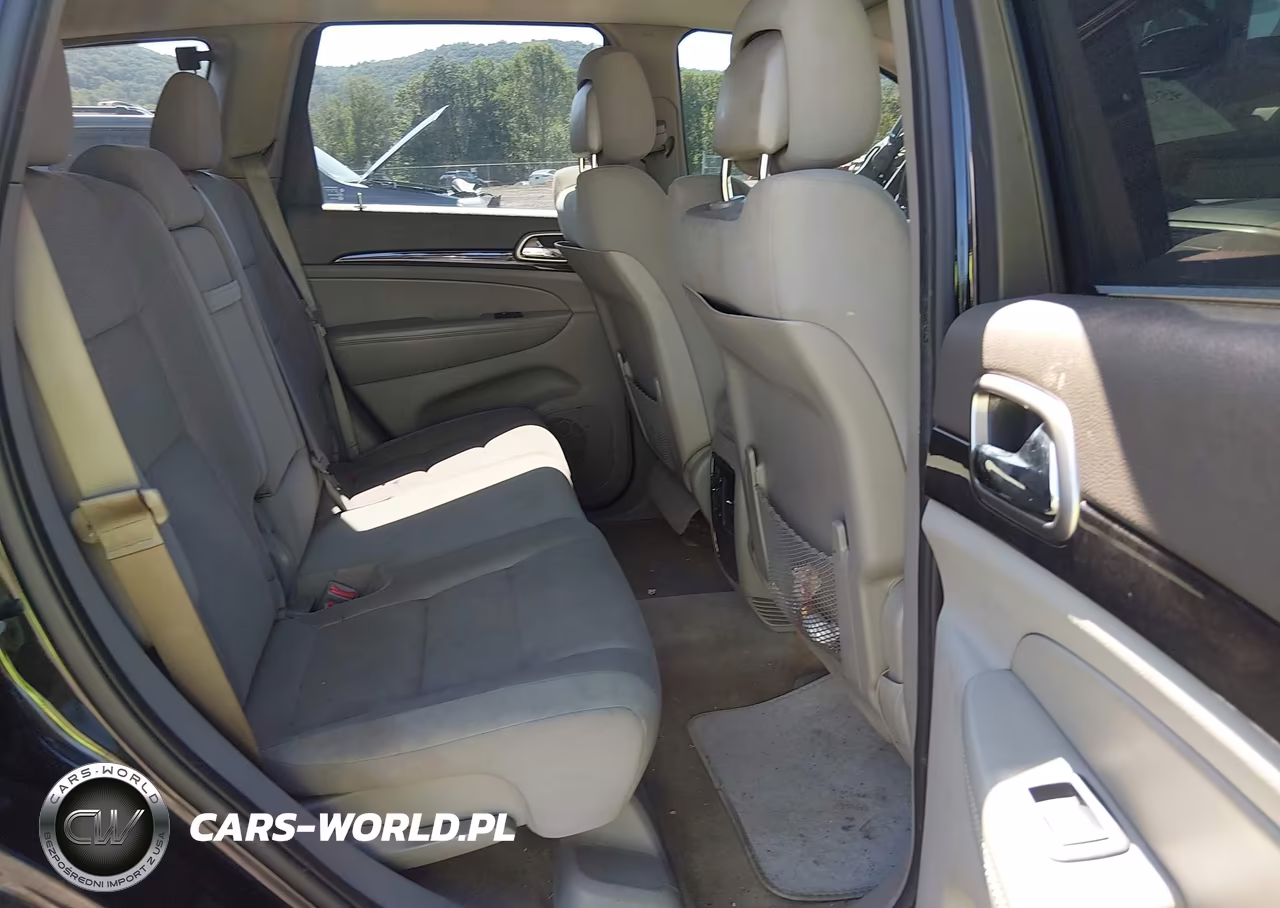 2012 Jeep Grand Cherokee Laredo VIN:1C4RJFAG9CC317507 - 8