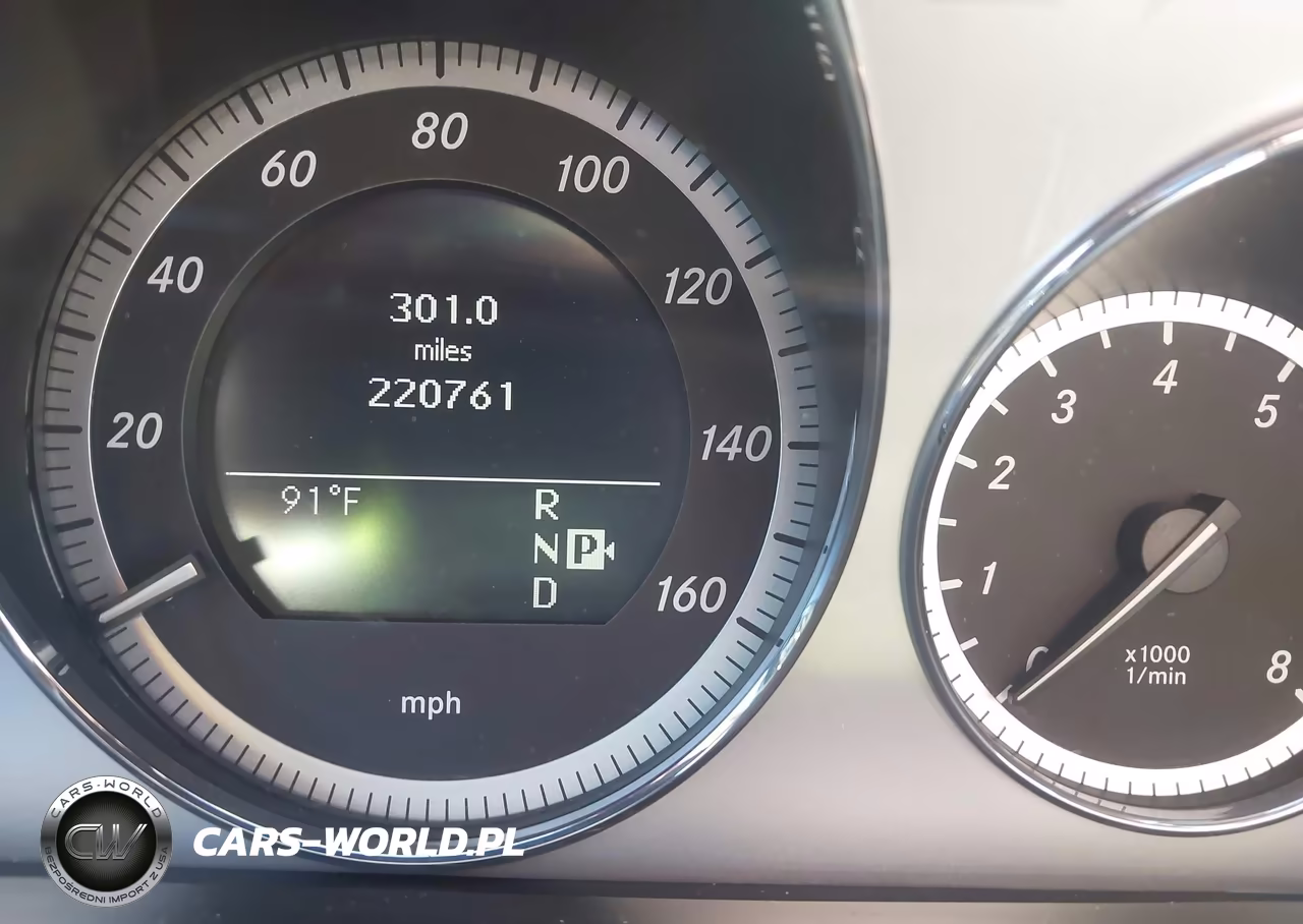 2010 Mercedes-Benz E 350 VIN:WDDHF5GB5AA032420 - 14