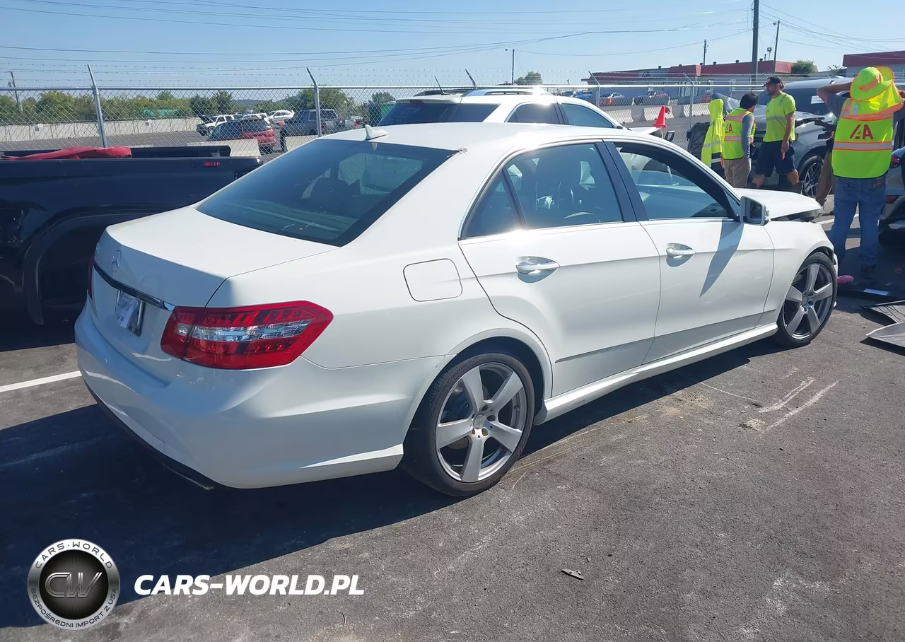 2010 Mercedes-Benz E 350 VIN:WDDHF5GB5AA032420 - 4