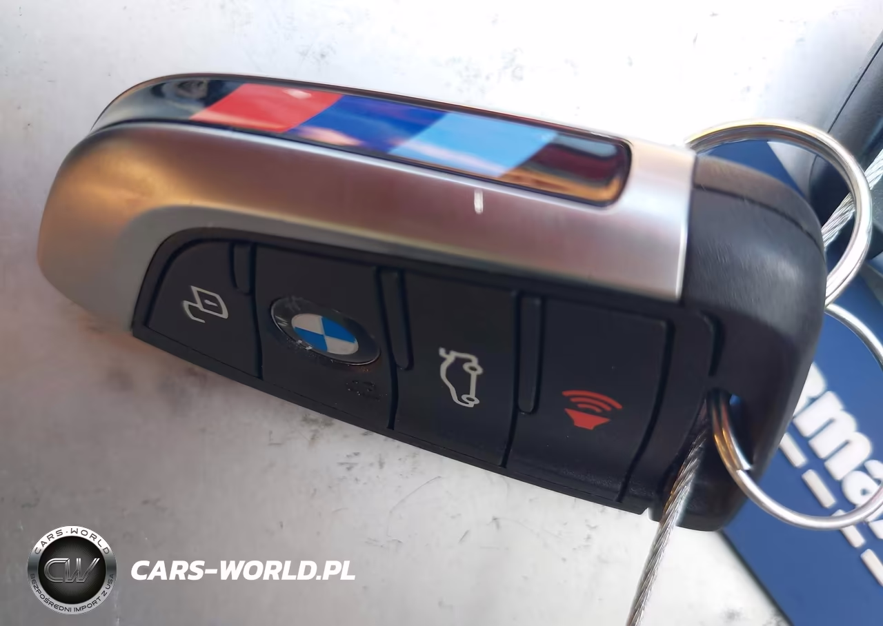2025 BMW 330I VIN:3MW69CW05S8F36845 - 11