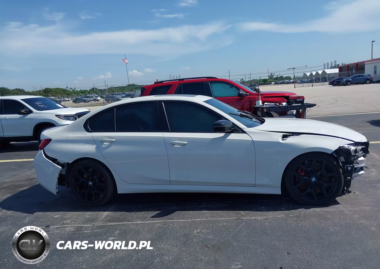 2025 BMW 330I VIN:3MW69CW05S8F36845 - 14