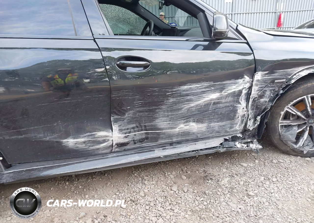 2026 BMW X6 xDrive40I VIN:5UX33EX09T9226785 - 18
