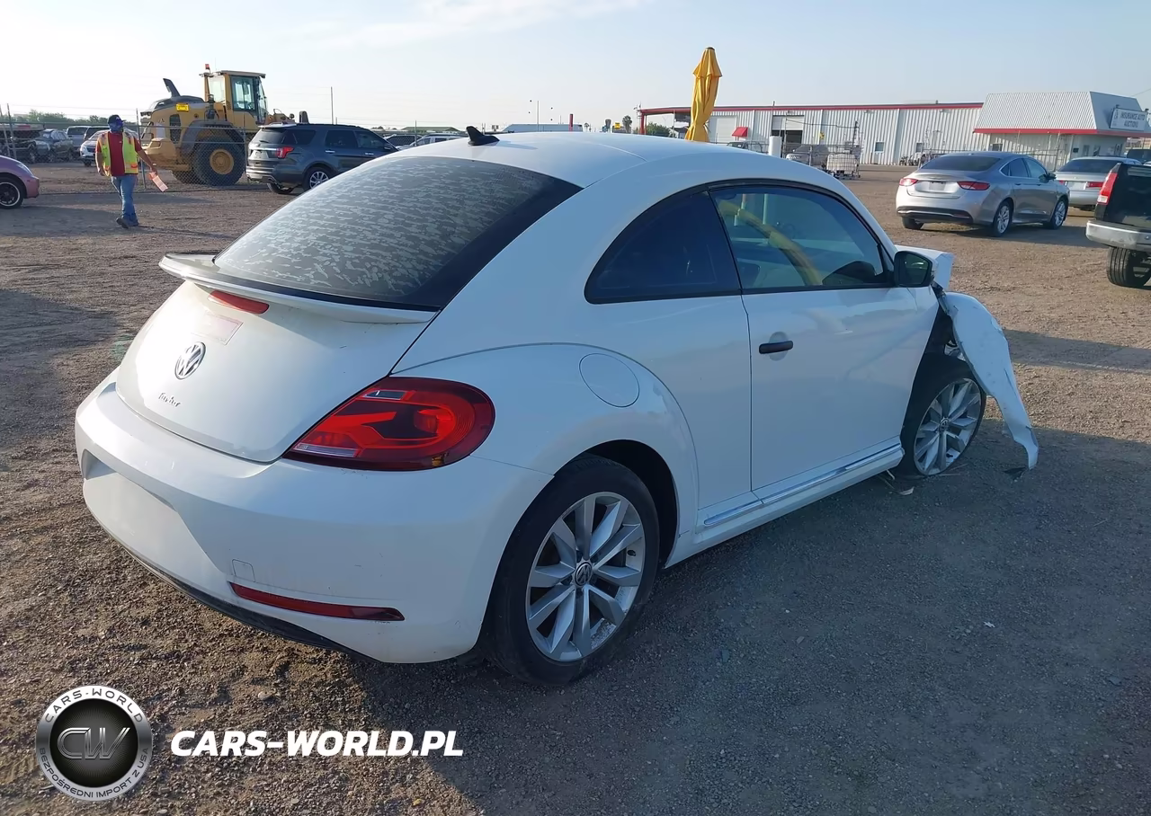 2017 Volkswagen Beetle 1.8T VIN:3VWF17AT4HM618856 - 4