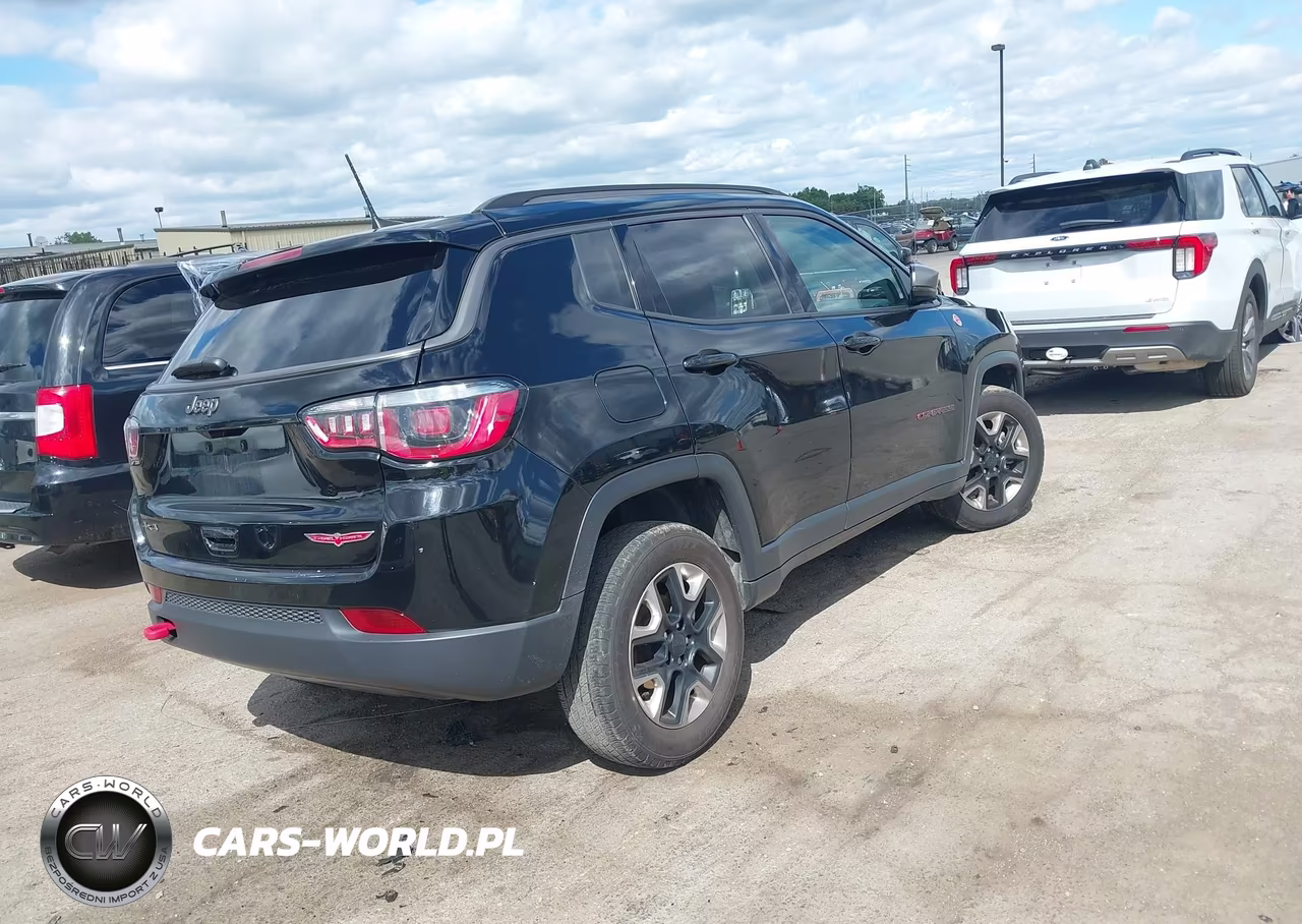 2018 Jeep Compass Trailhawk 4X4 VIN:3C4NJDDB9JT129817 - 4