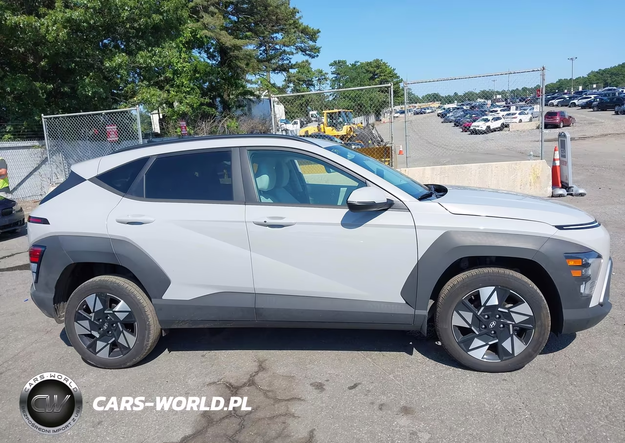 2025 Hyundai Kona Sel VIN:KM8HBCAB6SU212553 - 13