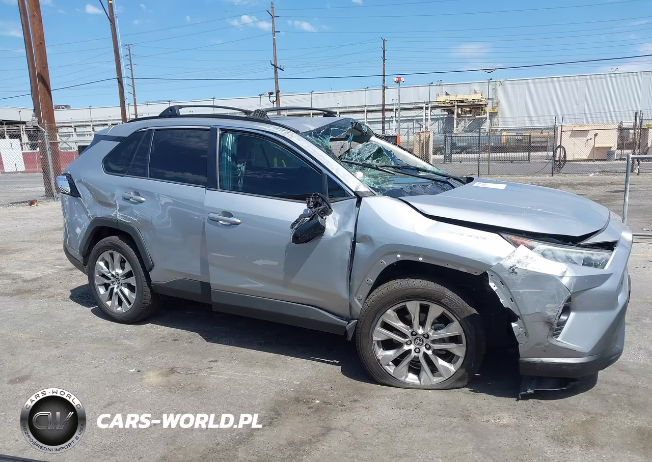 2021 Toyota Rav4 Xle Premium VIN:2T3C1RFV1MC136481 - 13