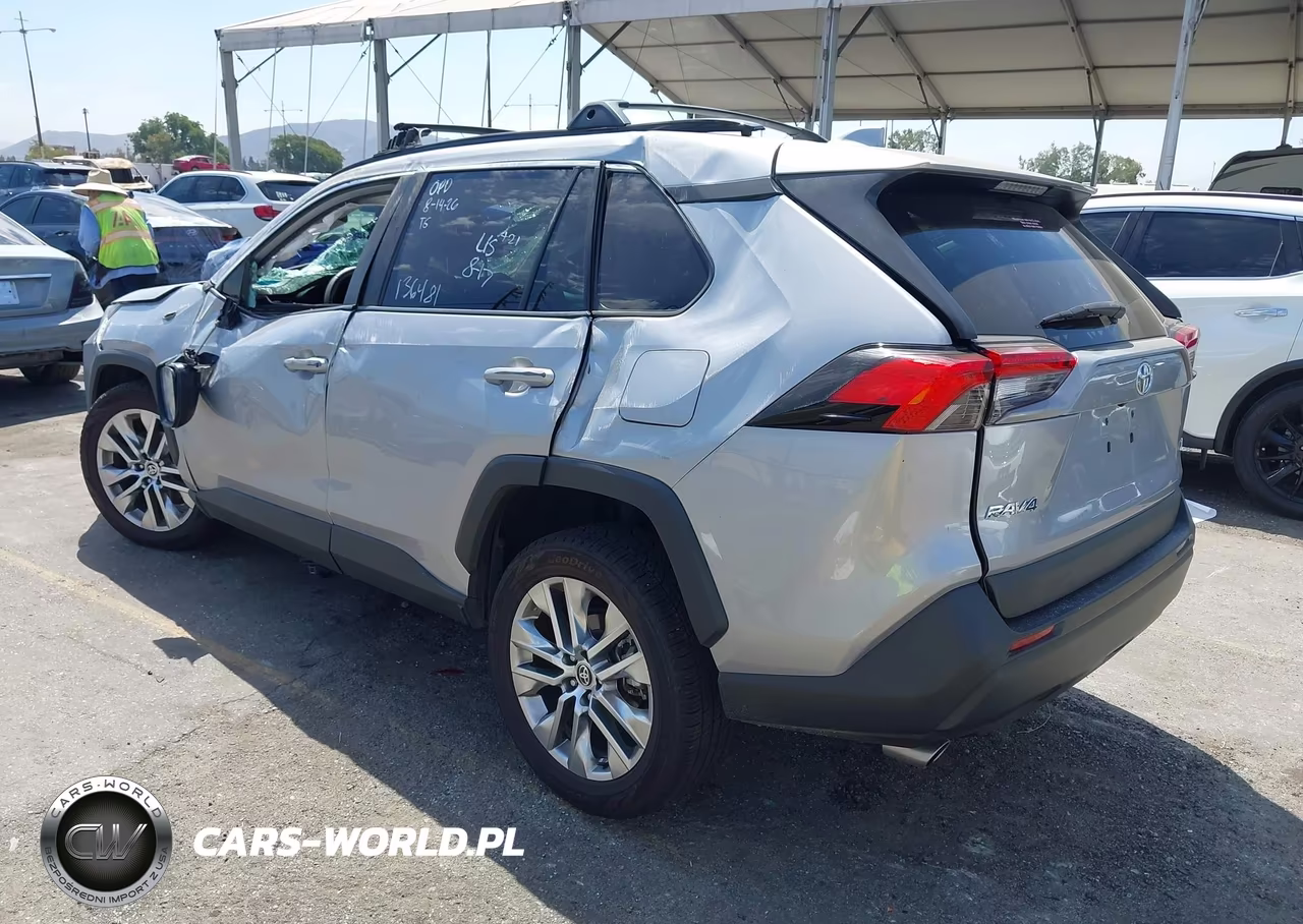 2021 Toyota Rav4 Xle Premium VIN:2T3C1RFV1MC136481 - 3