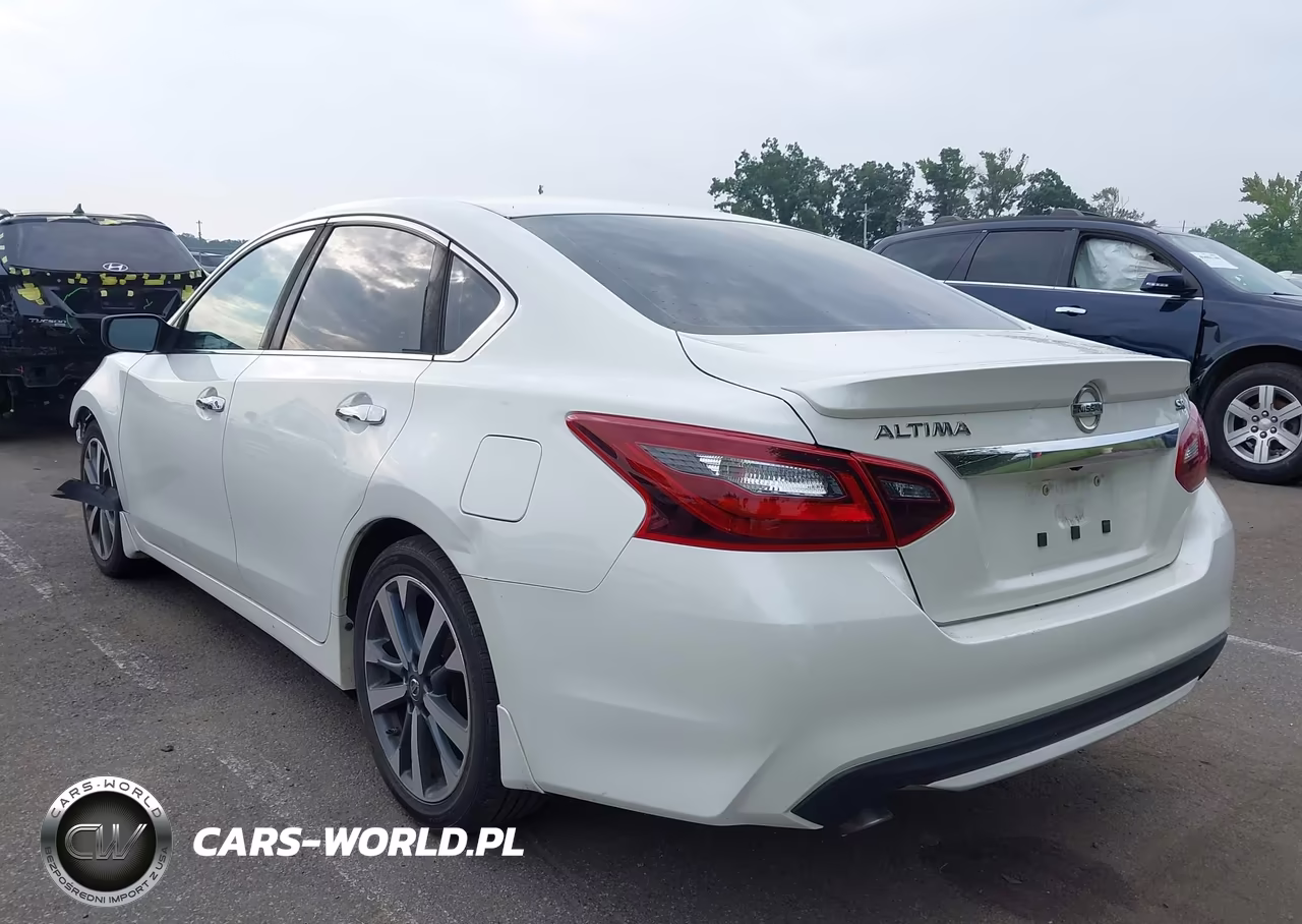 2017 Nissan Altima 2.5 Sr VIN:1N4AL3AP2HC165587 - 3