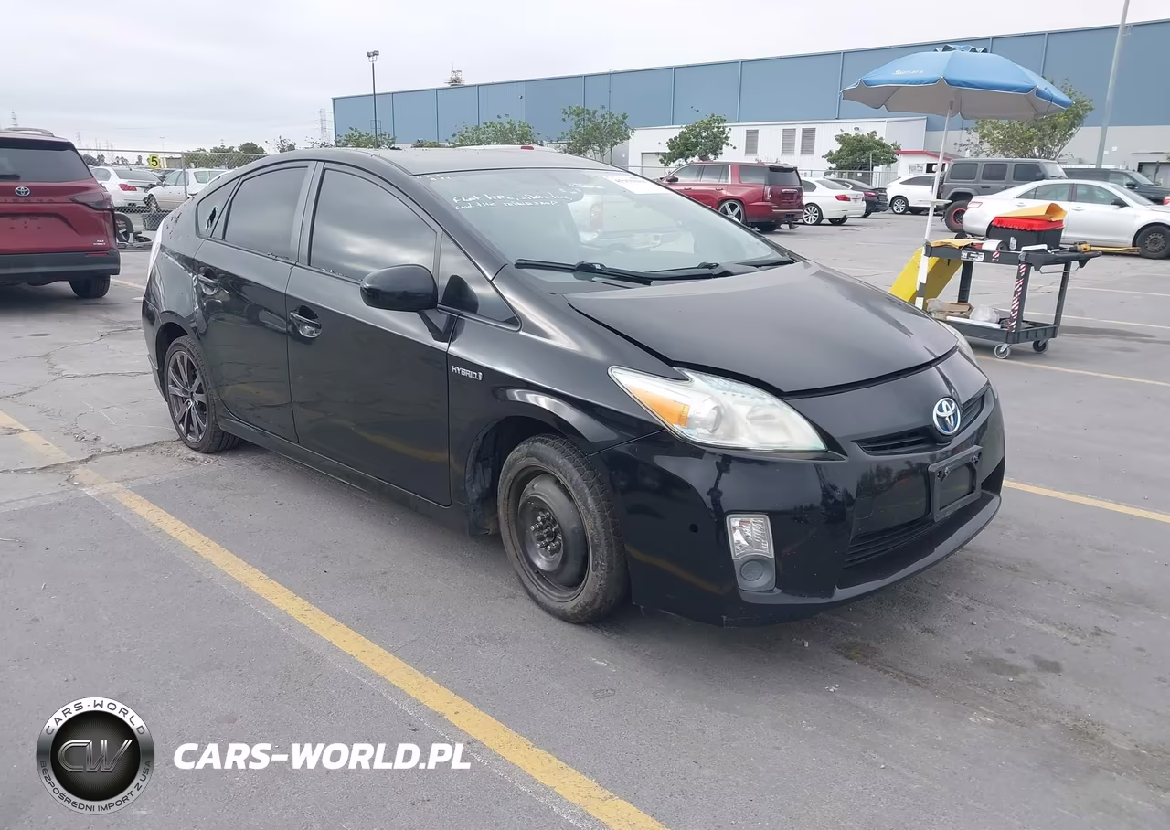 2011 Toyota Prius Three – zdjęcie 1 z 17