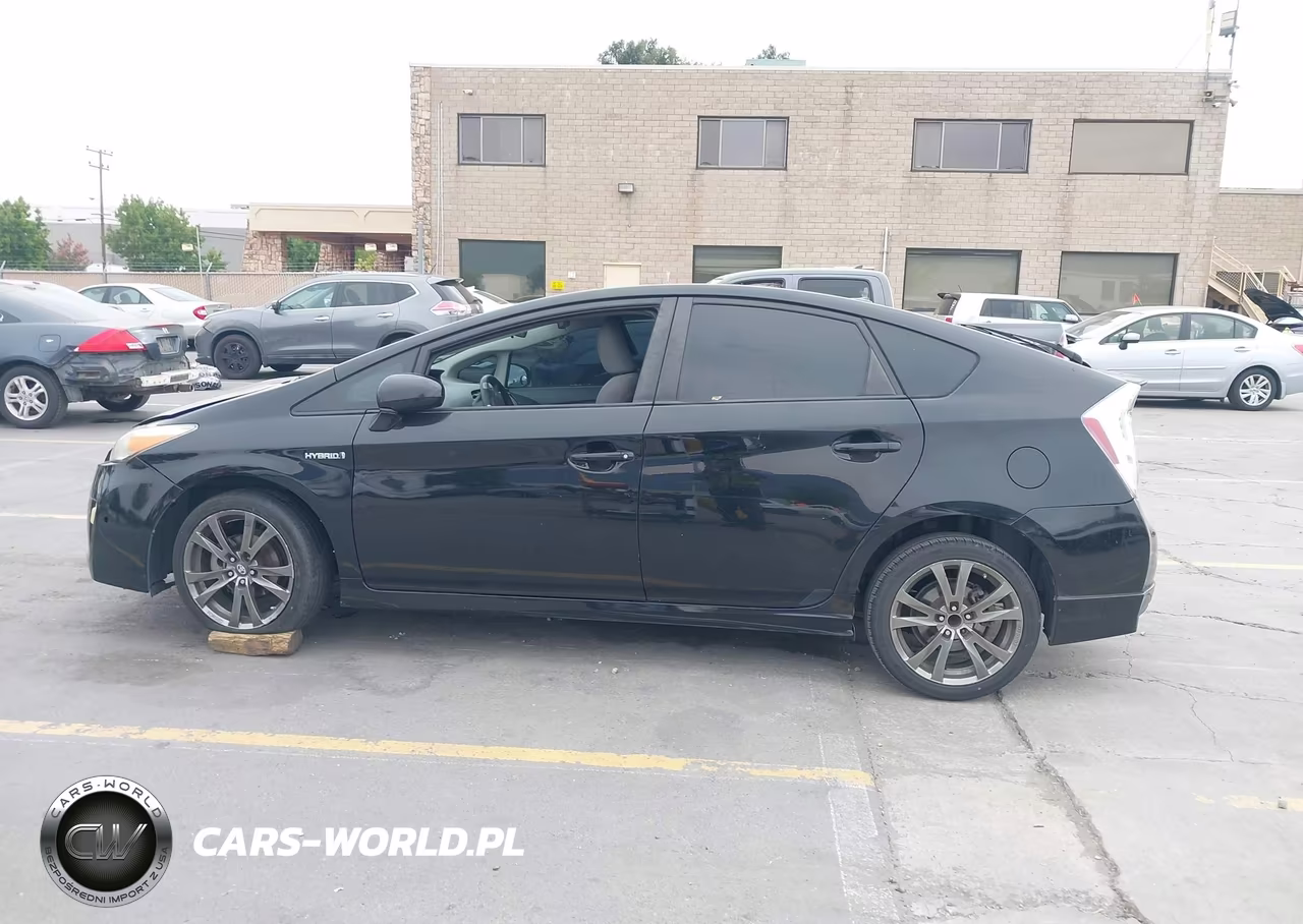 2011 Toyota Prius Three VIN:JTDKN3DU1B5294913 - 15