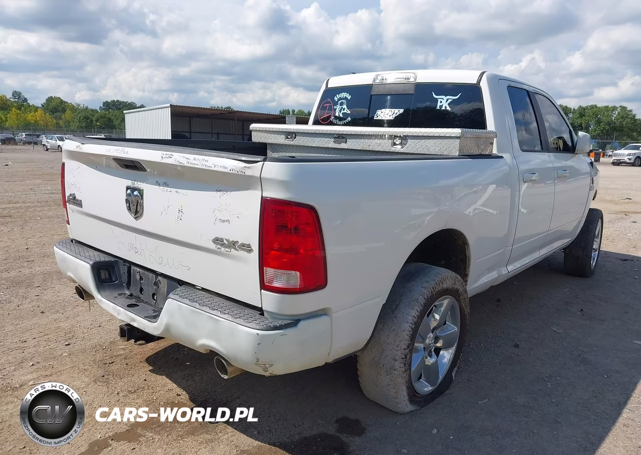 2016 Ram 1500 Big Horn VIN:1C6RR7GT1GS168189 - 4