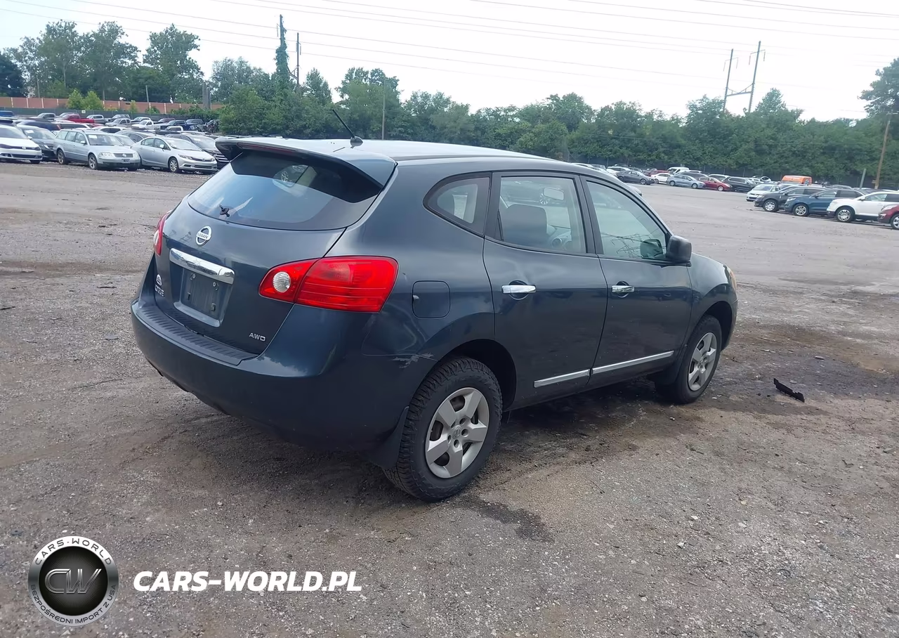 2013 Nissan Rogue S VIN:JN8AS5MV9DW642824 - 4