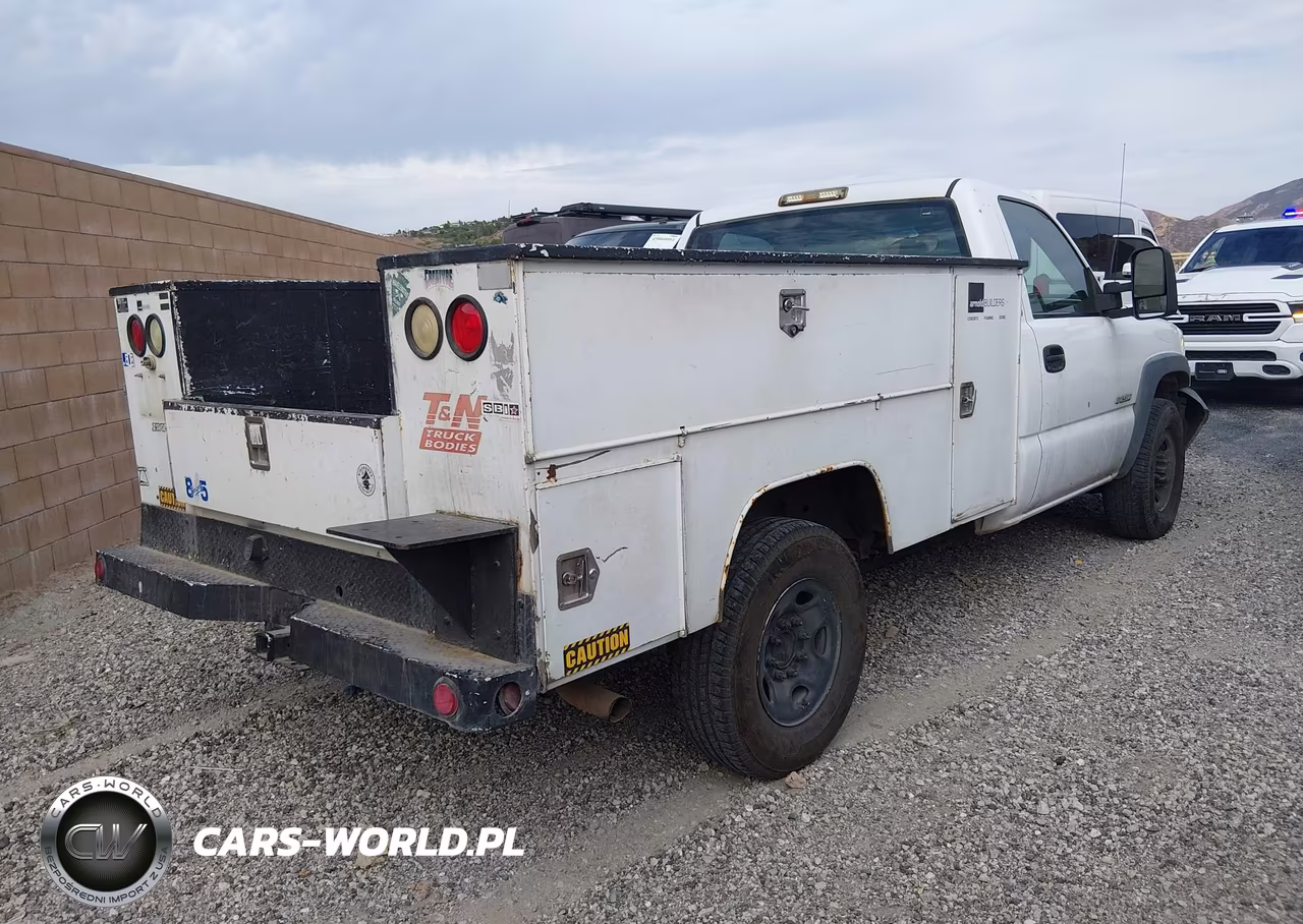 2003 Chevrolet Silverado 2500Hd VIN:1GBGC24UX3Z265432 - 4